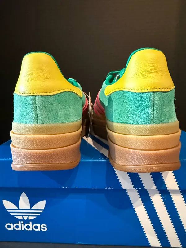 Women’s Adidas Gazelle Bold watermelon size 7W - Image 4