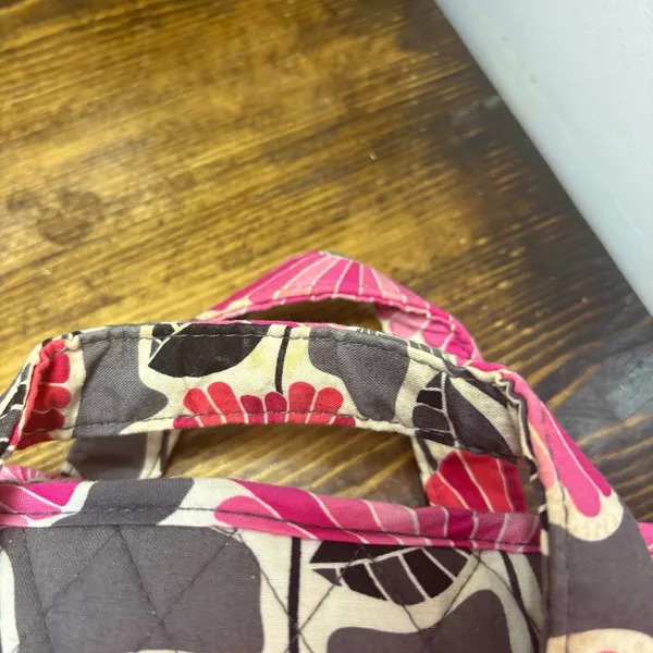 Vera Bradley Travel/Cosmetic Carrier‎ - Image 5