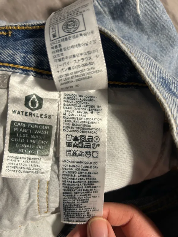 Levi's Light Blue Denim 501 Cutoff Shorts Size 34 - Image 5