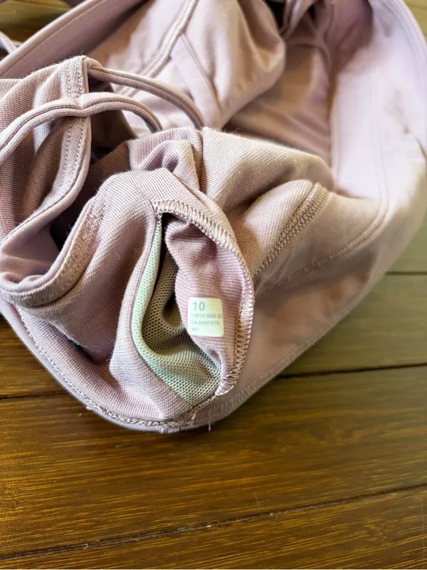 Lululemon Energy Longline Bra Medium Support Lavender color Women's Size 10 - Image 4