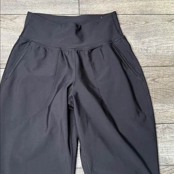 Old Navy Active Black High-Rise Joggers - Image 3