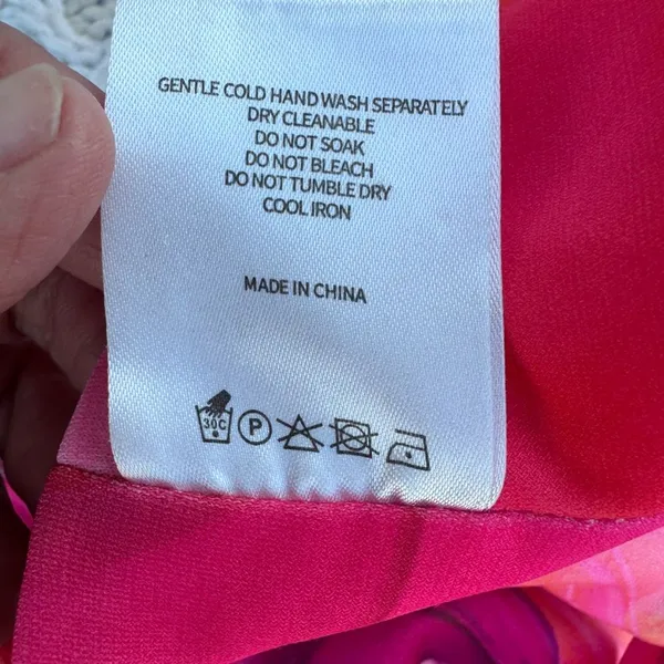 WHITE FOX WOMENS MEDIUM Vibrant Pink top - Image 11