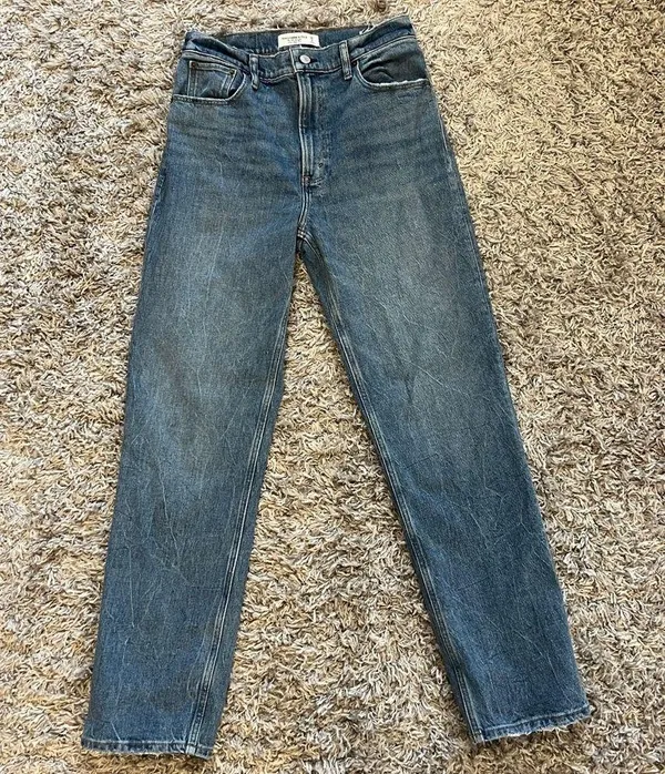 Abercrombie Ultra High Rise 90s Straight Jean - Image 6