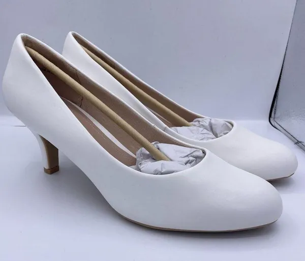 Ankis low heel comfortable womens white pumps Size 8 - Image 11