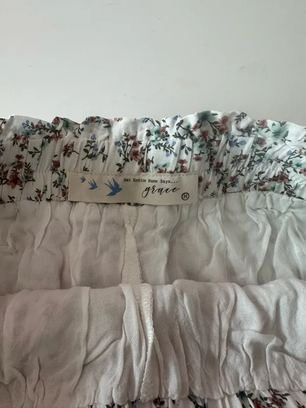 Her Entire Name Says Grace Flower Design Flowy Shorts - Image 4