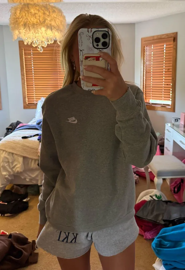 Grey Nike Crewneck Sweatshirt - Image 2