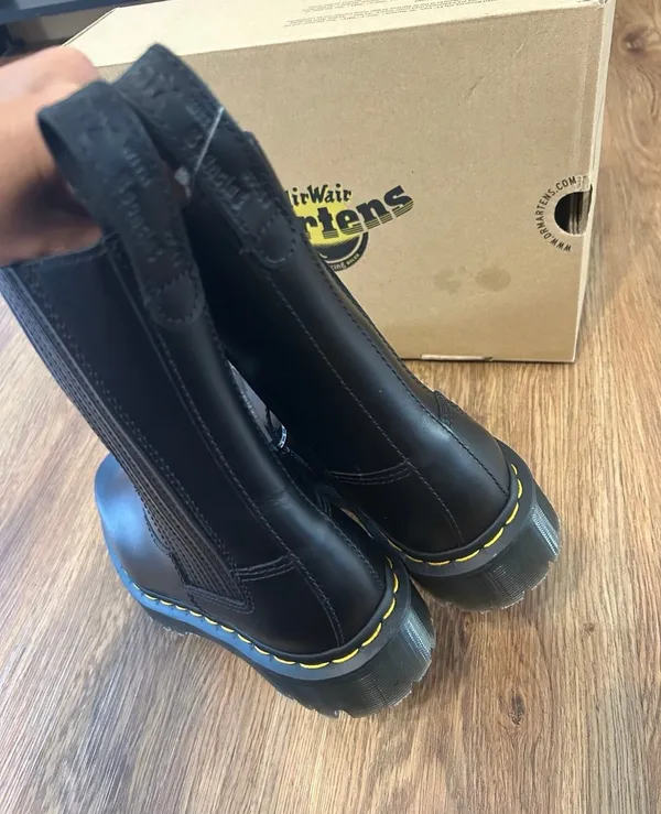 DR MARTENS Amaayah LO black leather zippered boots shoes women’s 7 new - Image 4