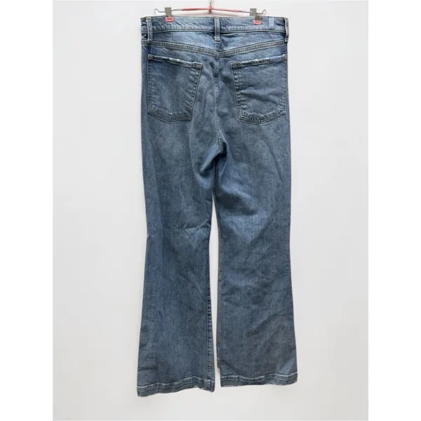 7 For All Mankind Women’s Light Wash Flare Jeans Size 30 Distressed Denim - Image 2