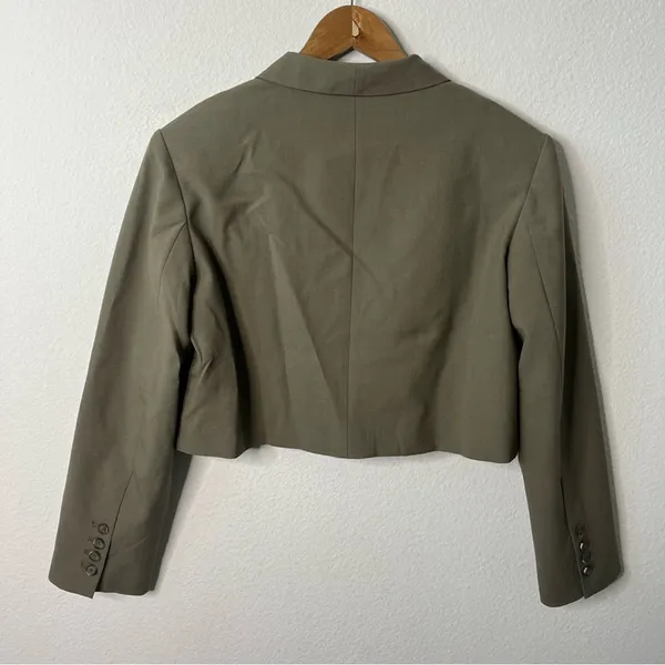 Lattelier SET Olive Green Blazer Short 2 Piece Set‎ Women’s Size S - Image 9