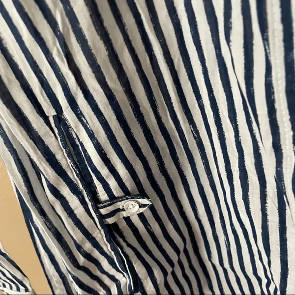 Banana Republic Striped button down Shirt With pockets - Image 23