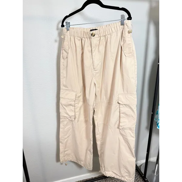 Forever 21‎ Cream Cargo Pants Wide Leg Drawstring Ankles Size Large - Image 2