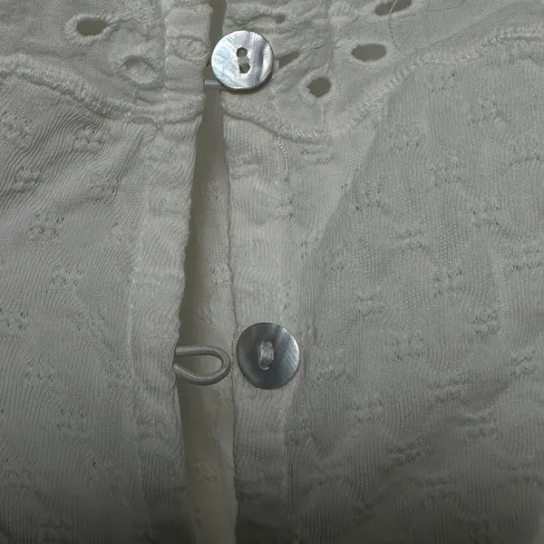 Lucky Brand White Eyelet Crop Top Button Front Square Neck Women's‎ Size L - Image 6