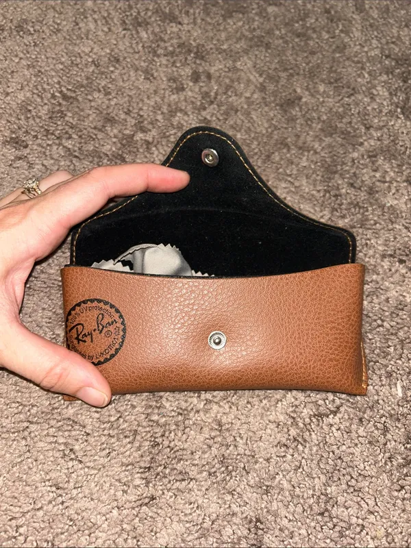 Ray bans authentic brown leather sunglasses case - Image 3
