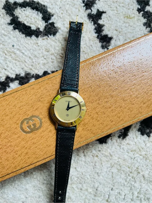 Ladies authentic GUCCI dress watch 🌹 - Image 5