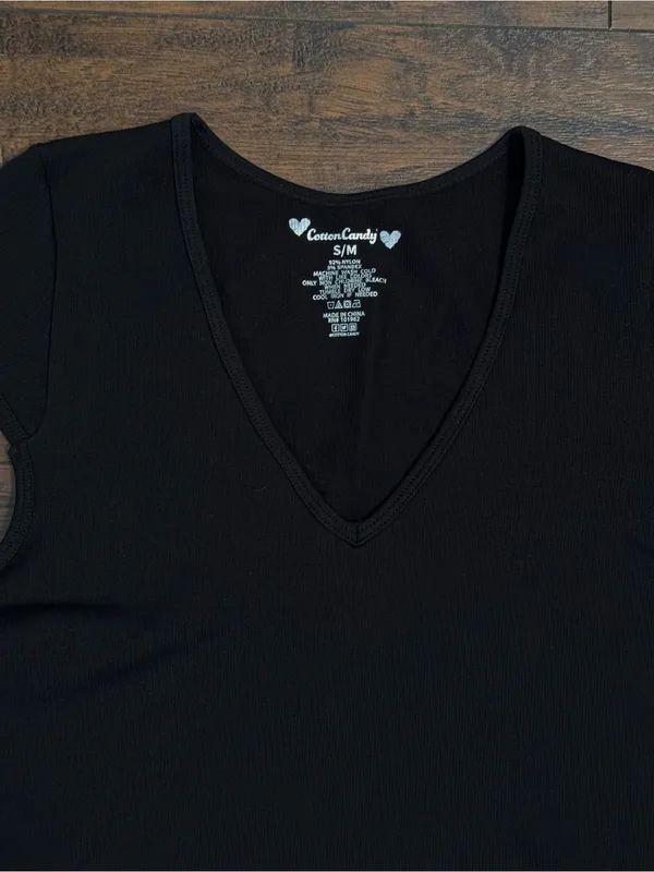 Women’s Black V - Image 2