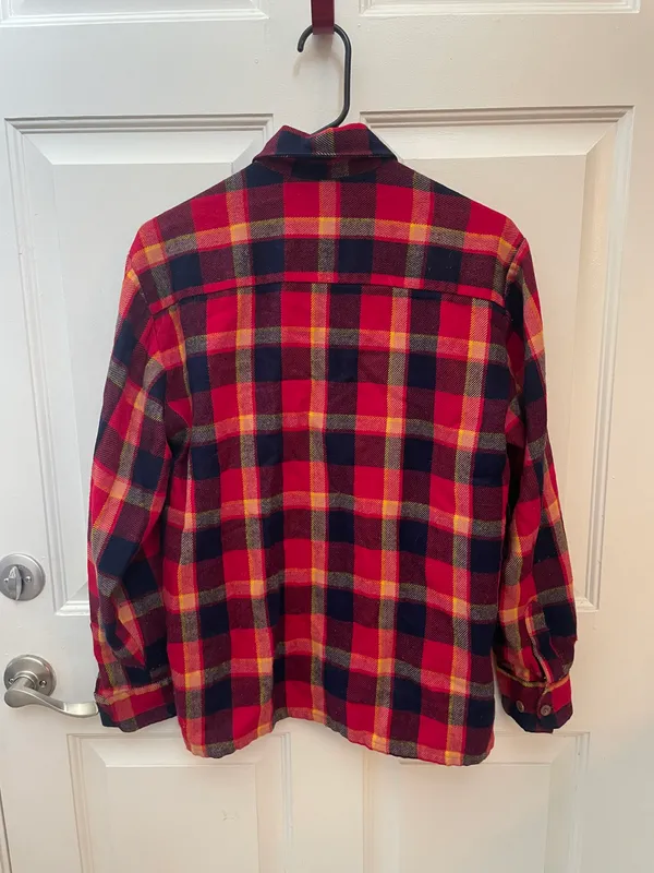 Woodland Vintage Red Buffalo Plaid Flannel Shirt Medium Long Sleeve Heavy - Image 2