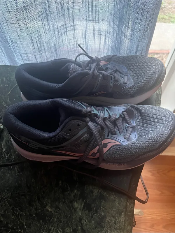 Saucony Charcoal & Pink Athletic Running Sneakers - Image 3