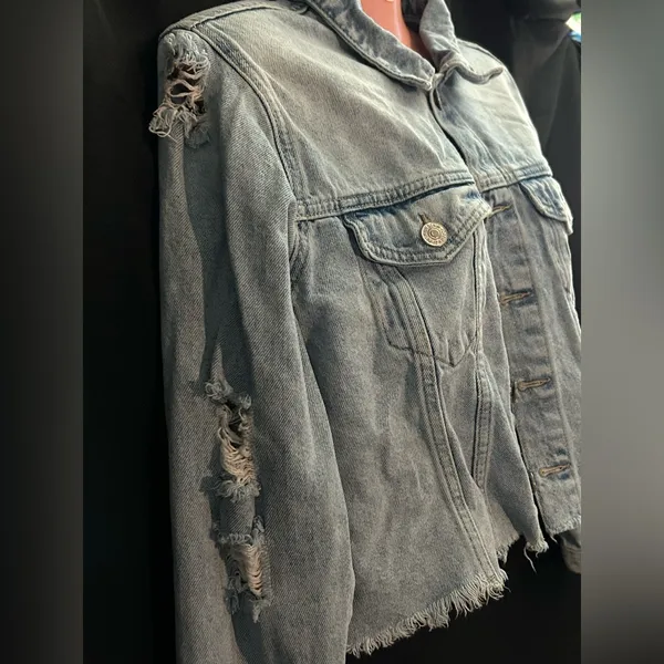 Forever 21 Los Angeles Women’s Distressed Frayed Crop Denim Jean Jacket LG - Image 7