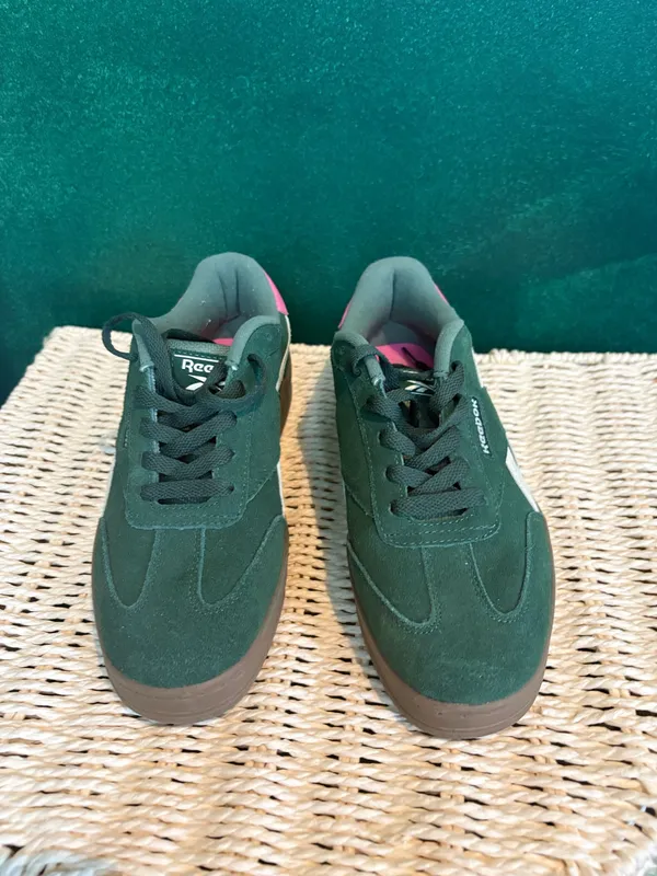 Dark Green Reebok Shoes - Image 4