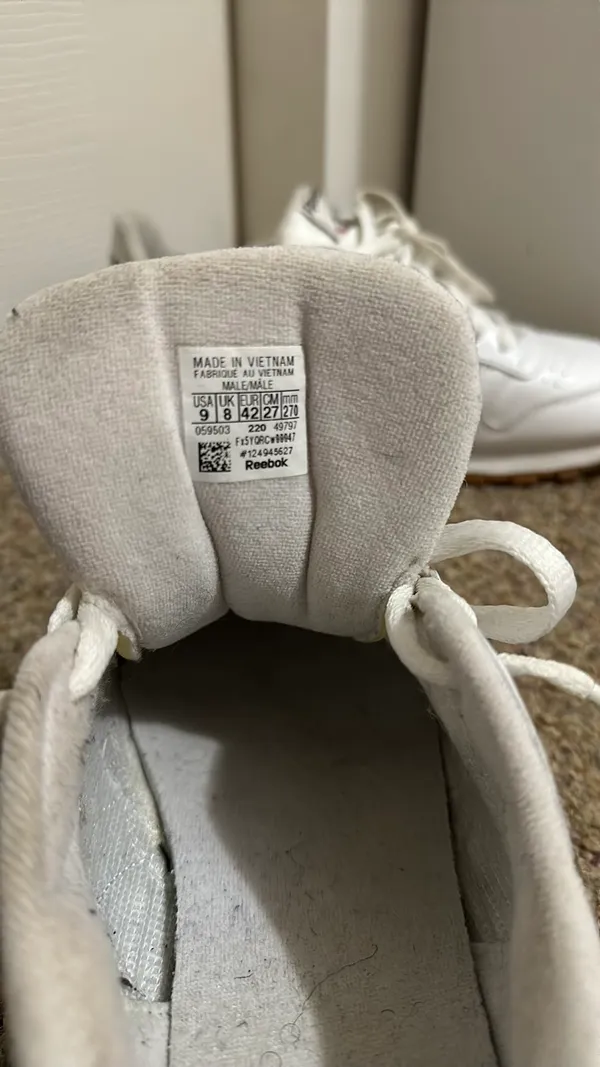 Reebok White Classic Leather Shoe - Image 4