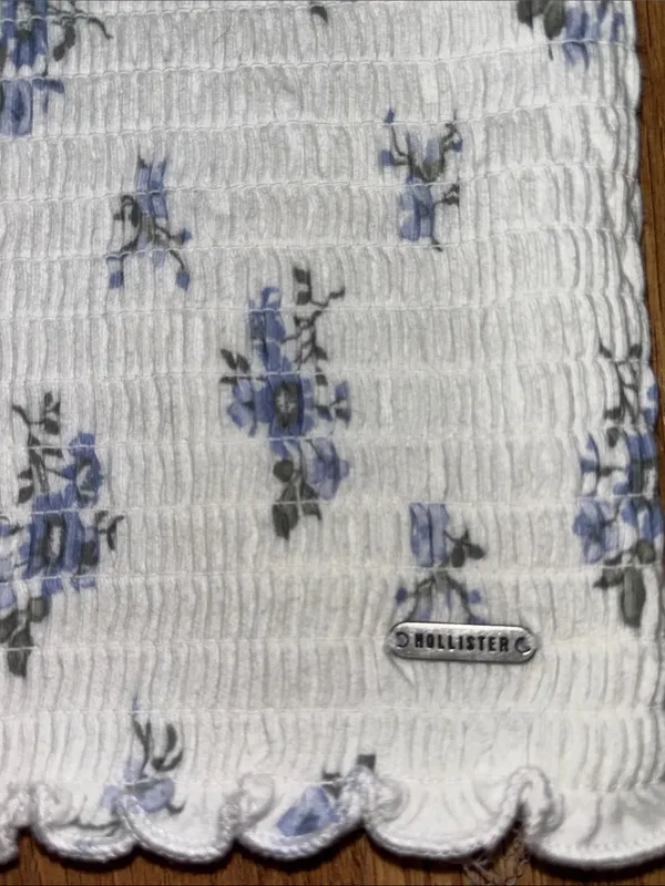 Hollister Smocked White Floral Crop Tank Top with Ruffled Straps - Image 4