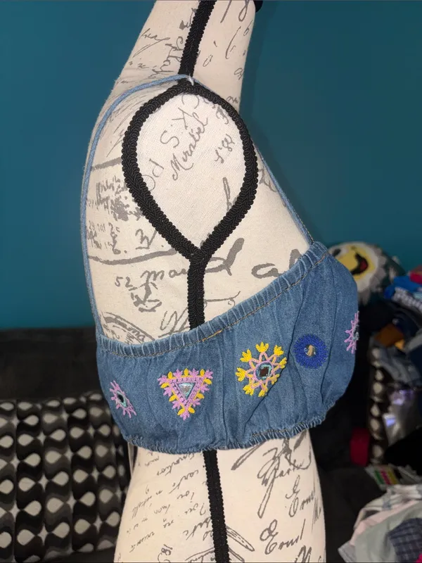 NWT Zara Embroidered Denim Crop Top, Medium - Image 2