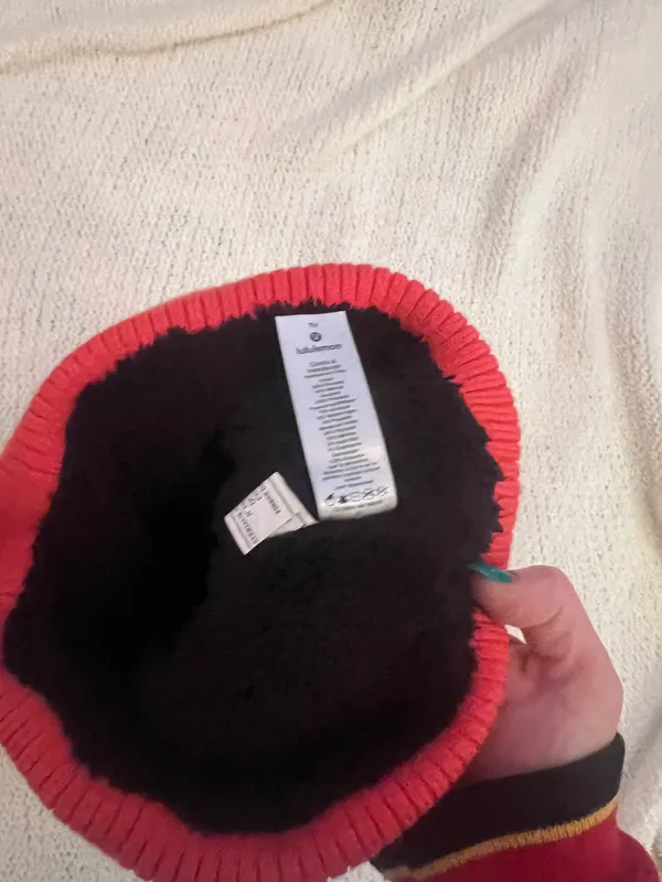 Lululemon Sherpa Weave Pom Beanie - Image 7