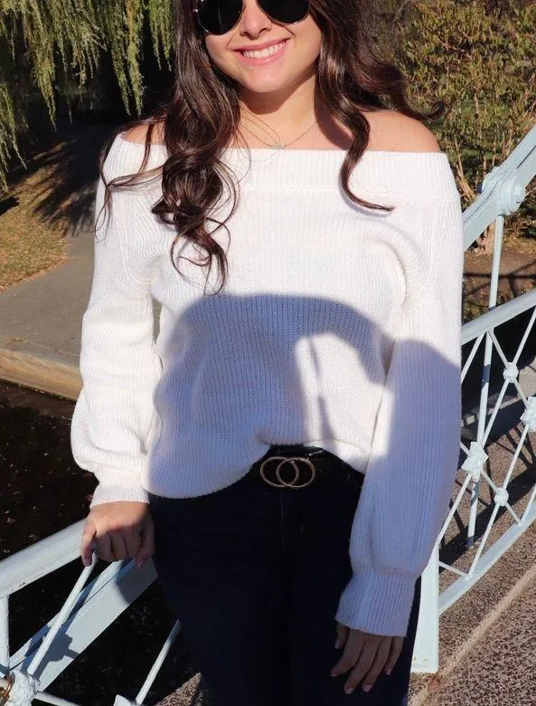 White Sweater Size M - Image 2