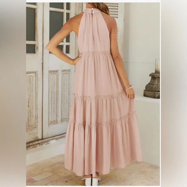 Zesica, NWT Chic Blush Halter Maxi Dress, M Pink Size M - Image 3