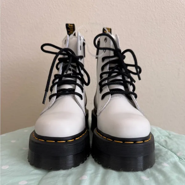 Dr. Martens Jadon White Leather Platform Boots EU 37/Men’s size 5/Women’s size 6 - Image 4