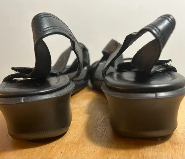 New women's sandals. Ecco brand. $40 - Image 4