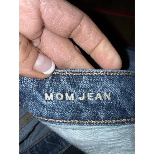American Eagle Jeans Women's 4 Short Mom Jean Stretch‎ - Image 6
