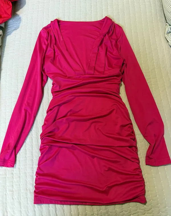 Long sleeve pink bodycon mini dress - Image 2