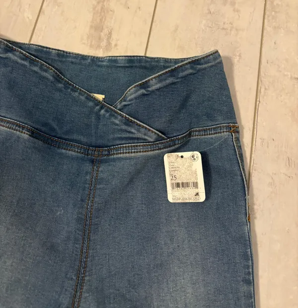 Free People Flare Jeans - Image 3