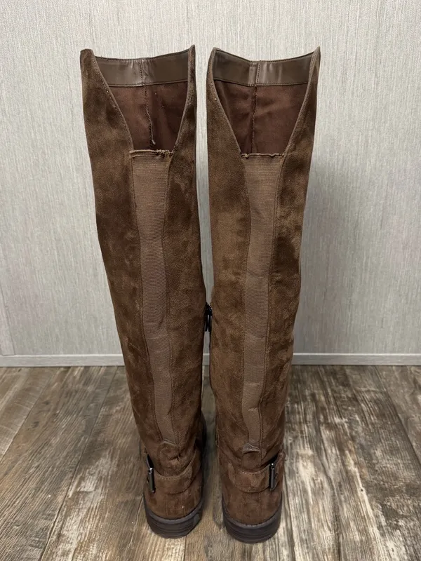 Bass Women's Brown Knee-High Boots - Classic Riding Style - Image 4