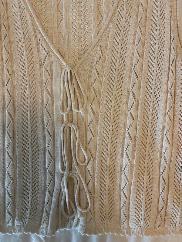 Old Navy Knot Tank Top - Image 2