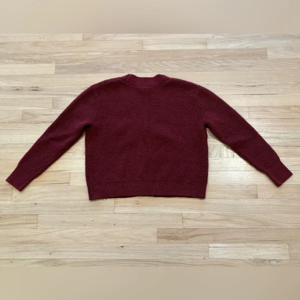 Time & Tru Sweater Set - Image 11