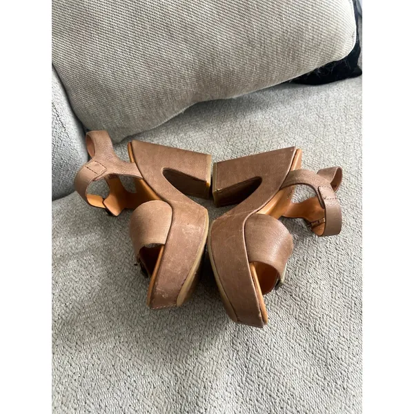 Kork-Ease Women's Brown Leather Wedge Sandals Size 8 - Image 3