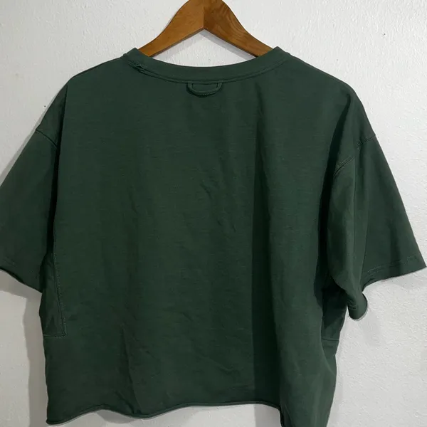 Carpetcom Olive Cropped Tee - Image 3