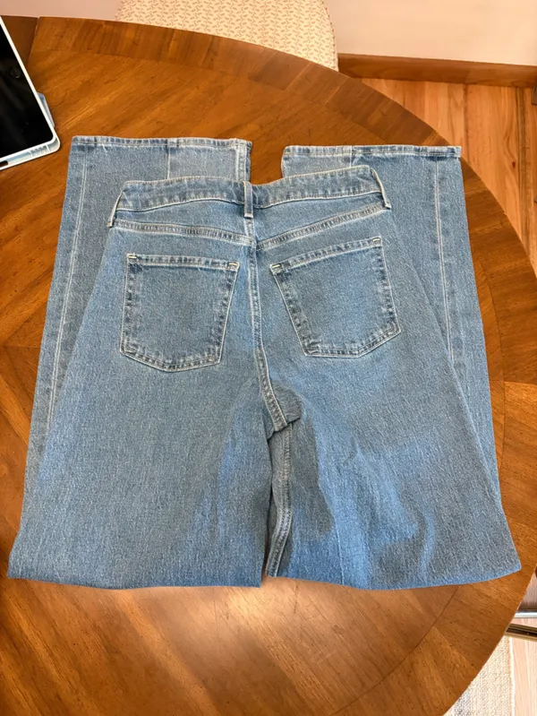 Old Navy Extra High-Waisted Wide-Leg Jeans - Image 5