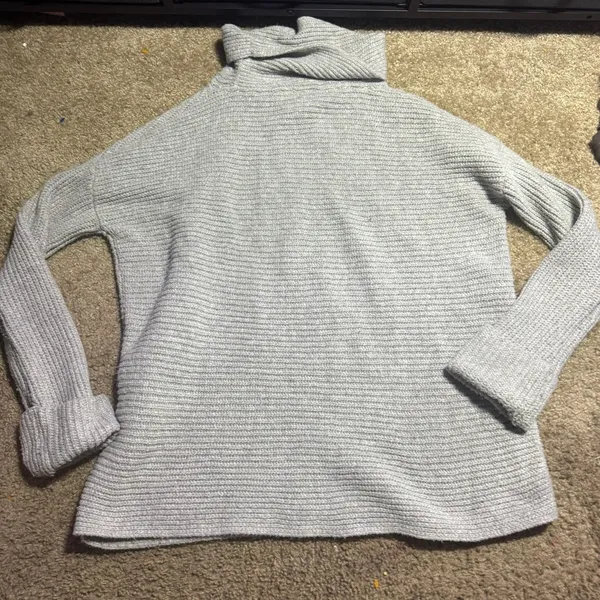 Pilcro Anthropologie Grey Ribbed‎ Oversized Turtleneck Sweater Small Cowl Neck - Image 4