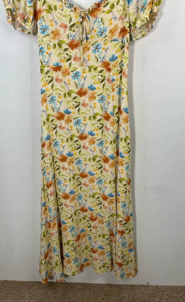 ASTR The Label Yellow Floral Dress Size Medium - Image 4