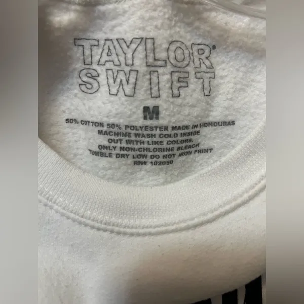 Taylor Swift Eras WHITE Sweatshirt Size SMALL Limited Edition size M - Image 4