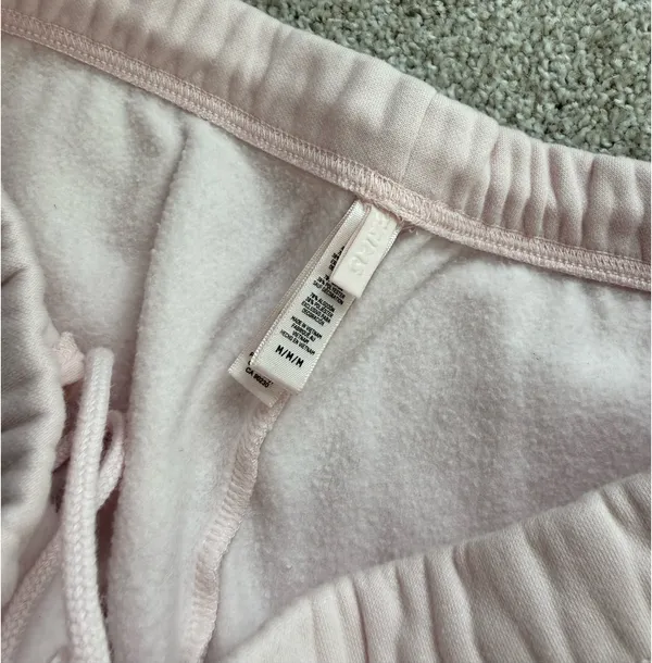 Skims Cotton Fleece Short - Image 8