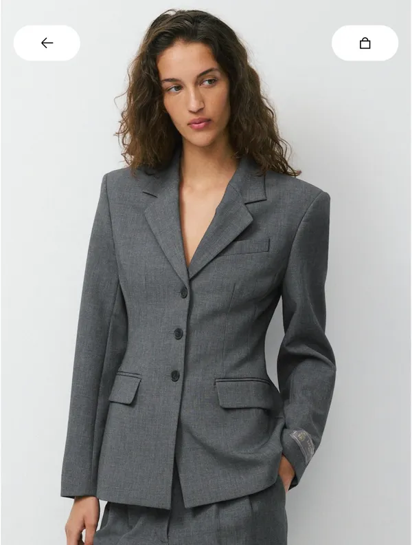 Aritzia Standout Blazer - Image 2