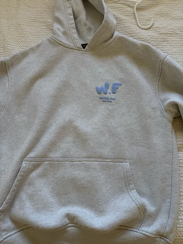 White fox new standard hoodie - Image 5