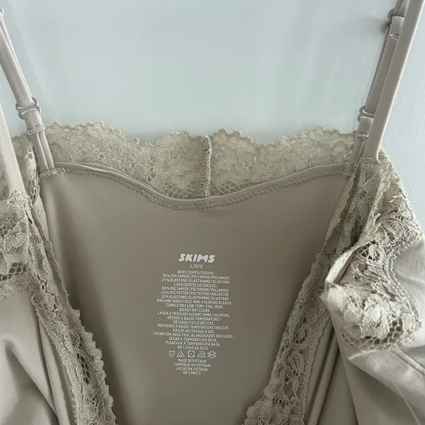 Skims Fits Everybody Corded Lace Bodysuit - Image 3