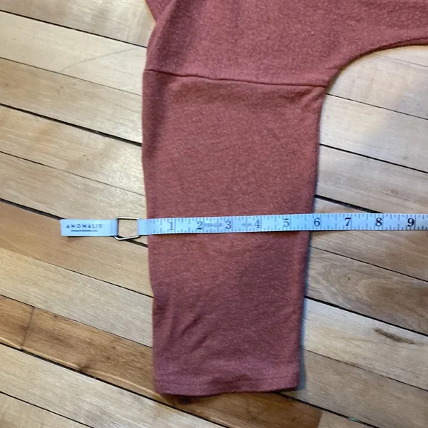 Gyft Sweater - Image 12