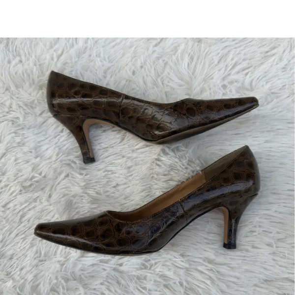 Karen Scott Women's Animal Print Heels Pumps Slip-On Shoes Brown Size 7.5M - Image 4