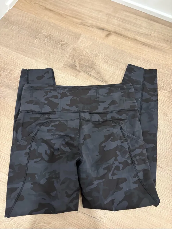 Lululemon Fast and Free Leggings Size 8 - Image 4